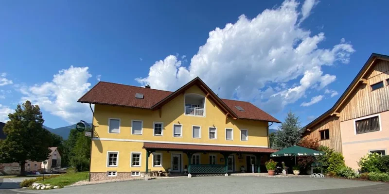 Gasthof zum Fuchs - Ferienwohnungen & Zimmervermietung
