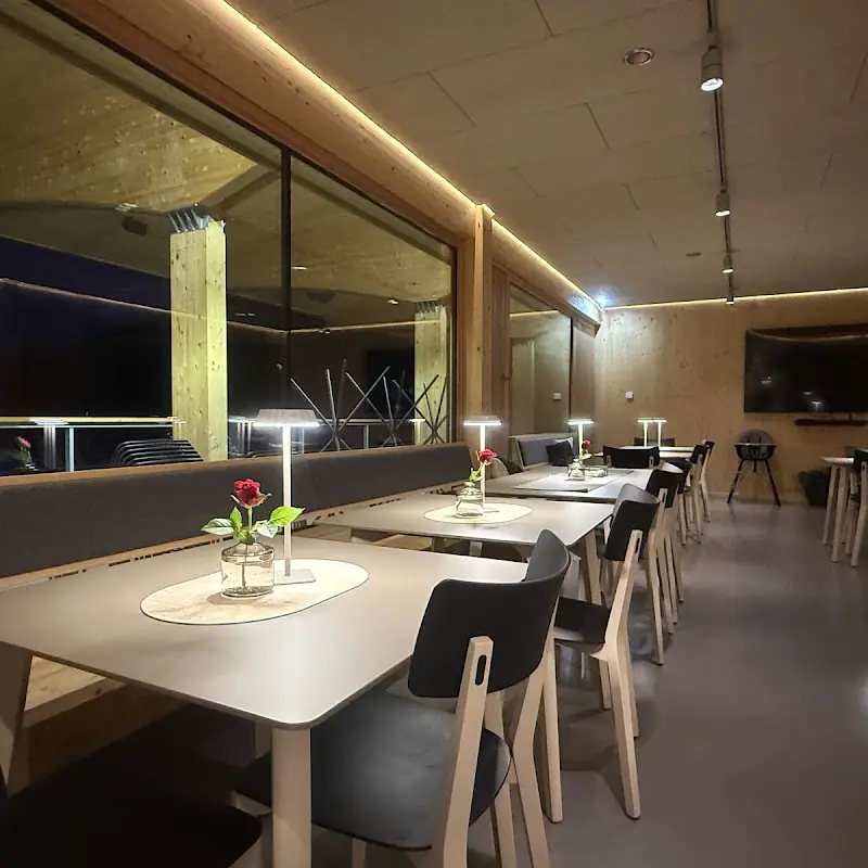 Die Arena - Burgers&More
