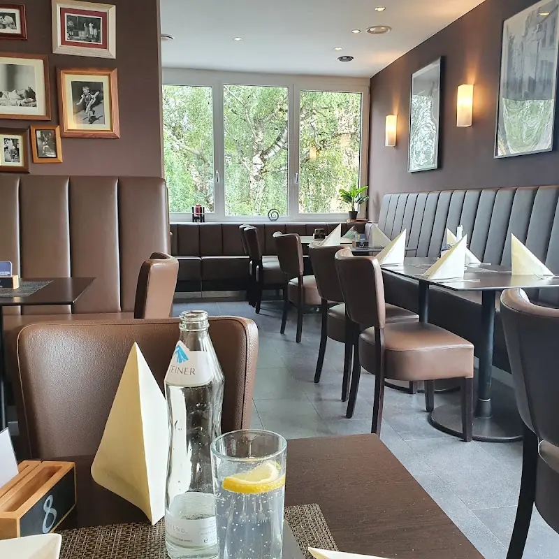 Pizzeria Dottore Neu Rum