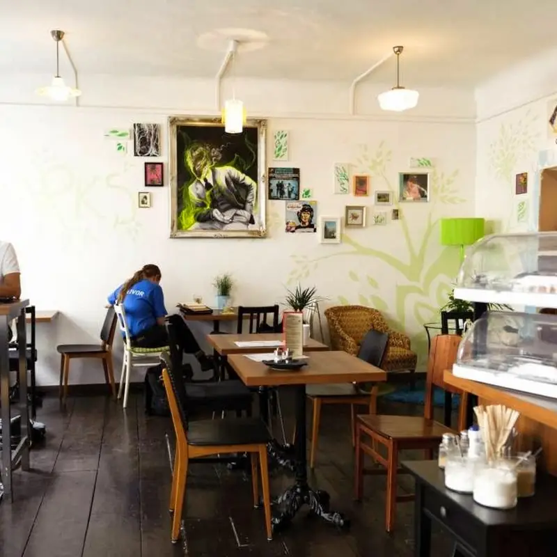 PARKS Bio Fairtrade Coffee & Shop