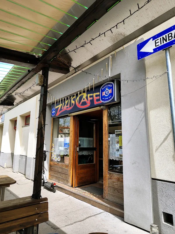 Zizis Cafe