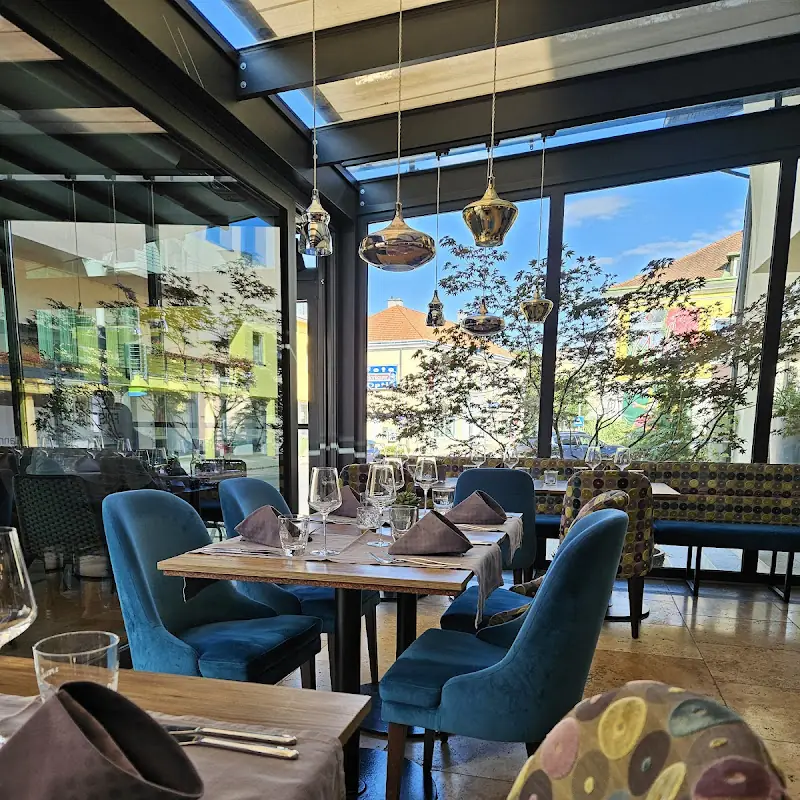 Bevanda Restaurant & Bar