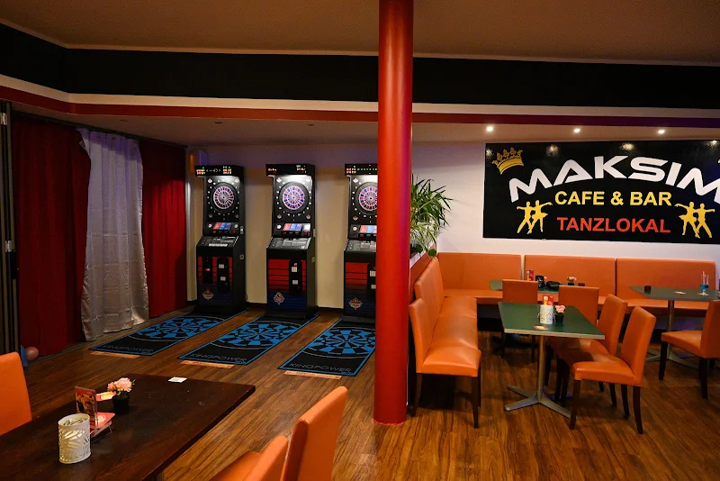 Maksim Cafe & Bar