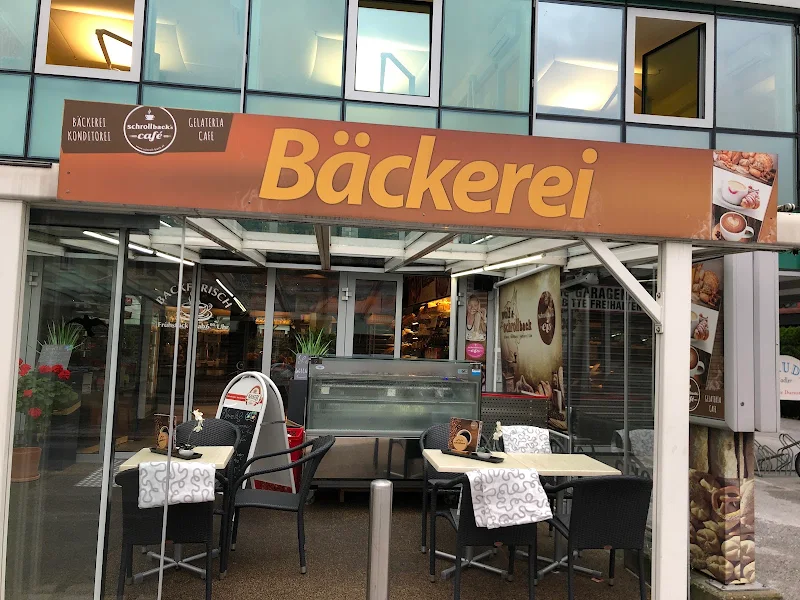 Schroll Back's Cafe