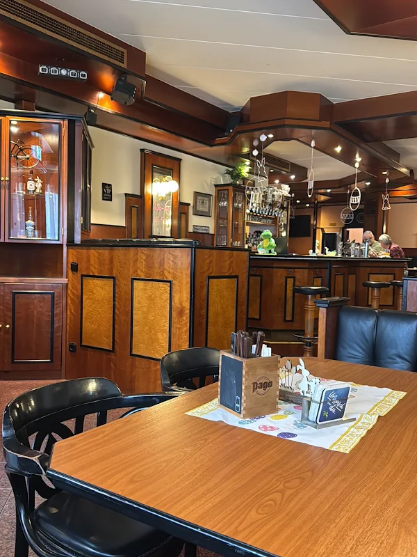Cafe Courage