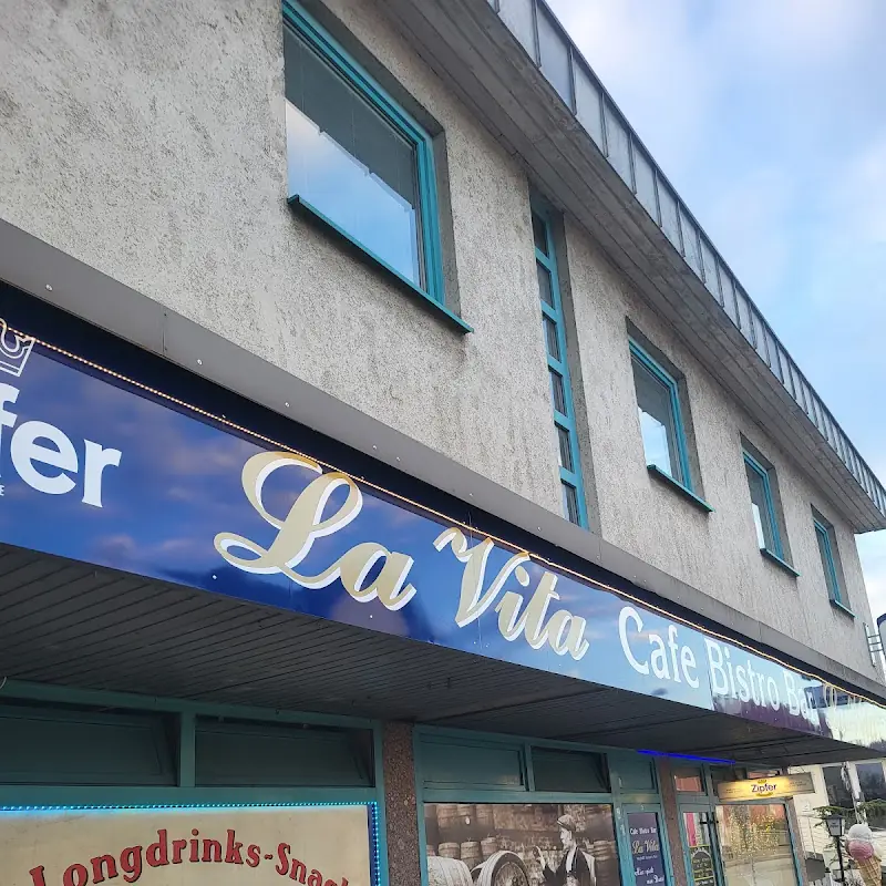La Vita Cafe Bistro Bar