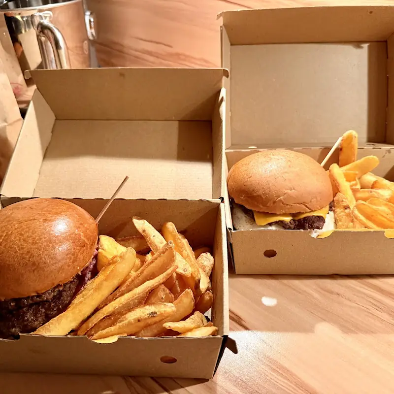 Burger Brothers Ebergassing