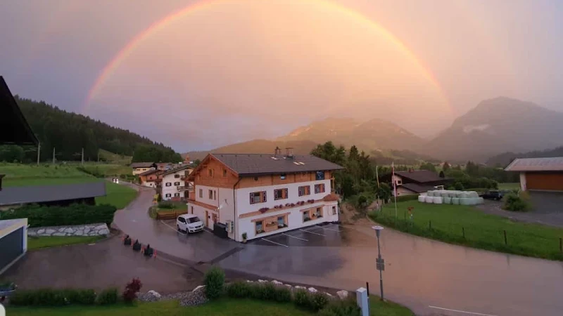 Land- und Apartmenthaus Kapelln Fieberbrunn- alpine avantgarde logements