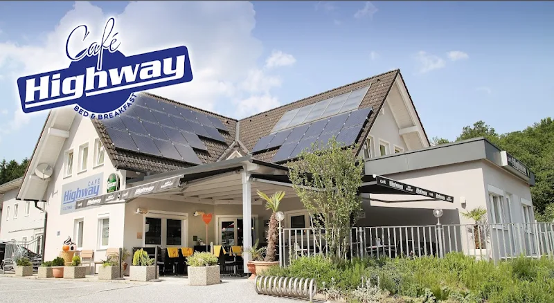 Cafe-Bar-Hotel Highway