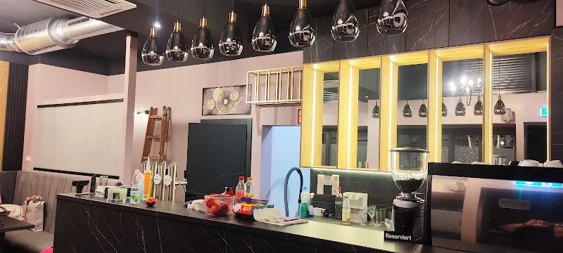 Cafe Legend4