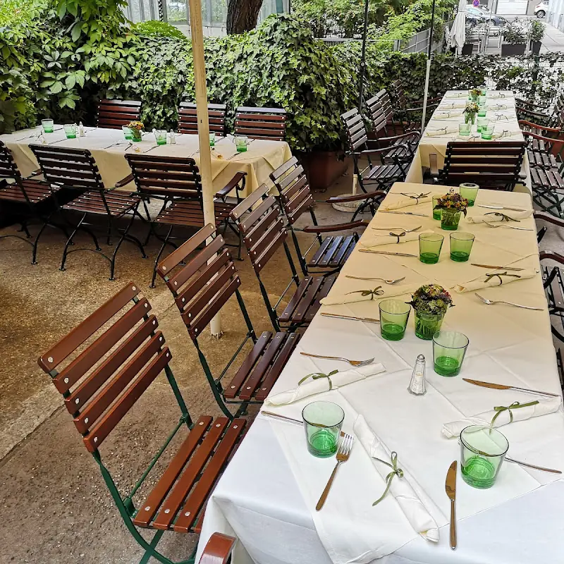 Nestroy Gasthaus & Biergarten