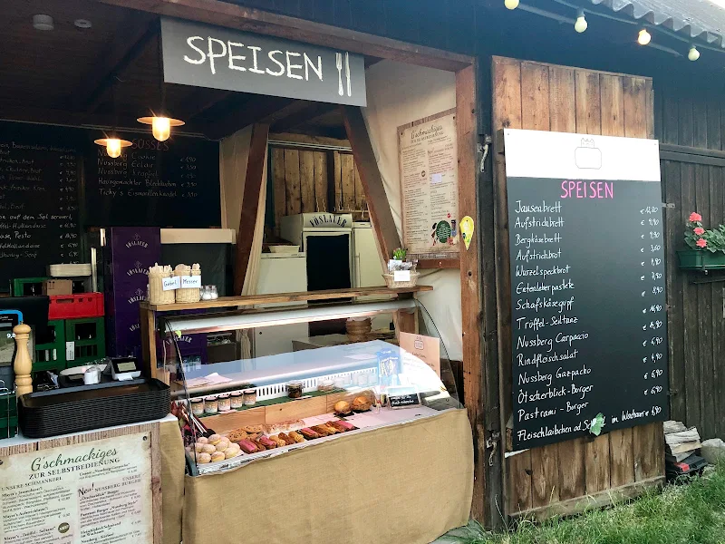 Mayer am Nussberg - DIE Buschenschank.