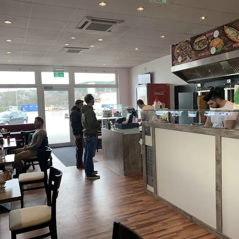 Reina Kebap & Pizza
