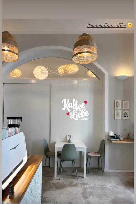 Mamalipa Coffee Bar & Babylounge