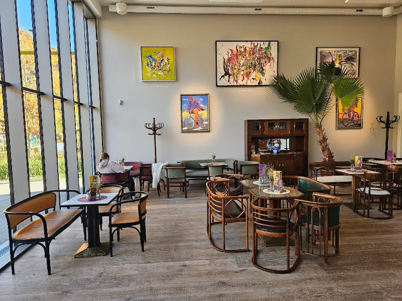 Schütz Art Café