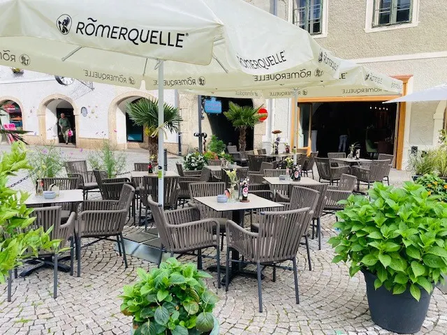 Rosina's Lounge - Cafe • Bar