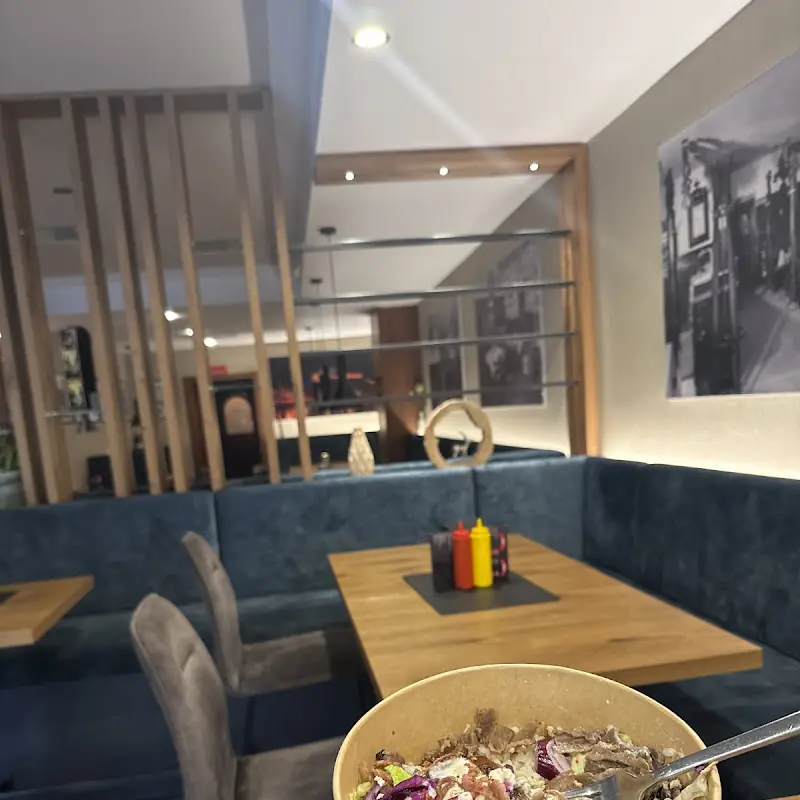 Tramonto steak kebab & pizzeria