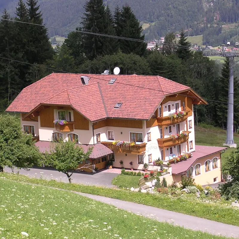 Aparthotel & Restaurant Ederhof, Familie Brunner KG