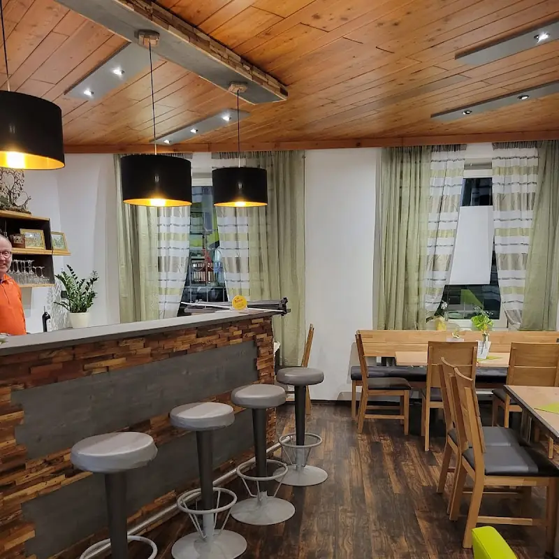 Zum Hauser Cafe / Hofladen / Restaurant