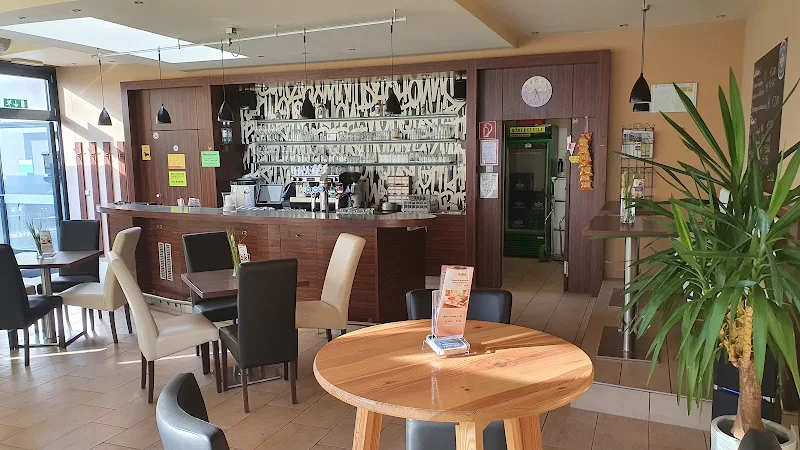 Cafe Happyday