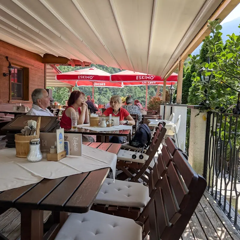 Tiroler Wirtshaus am Locherboden