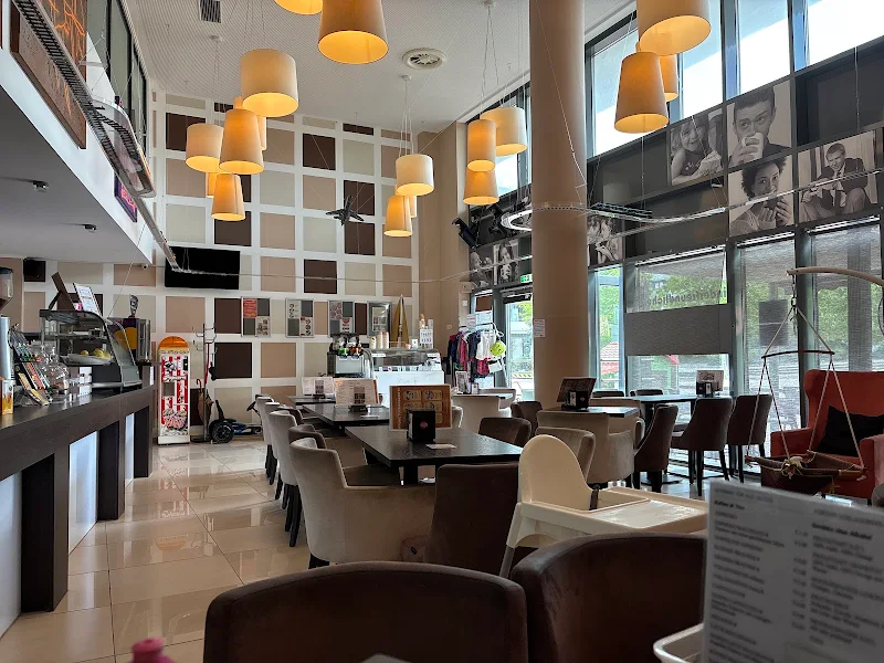Cafe Bro’s - kinderfreundliches Café