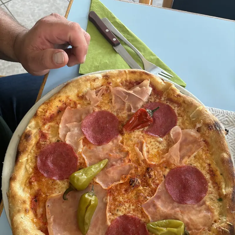 Cafe Pizzeria Vista Mare