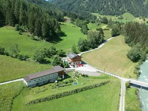 Gasthof SCHWOAGA -Schwaigerhof-Virgen