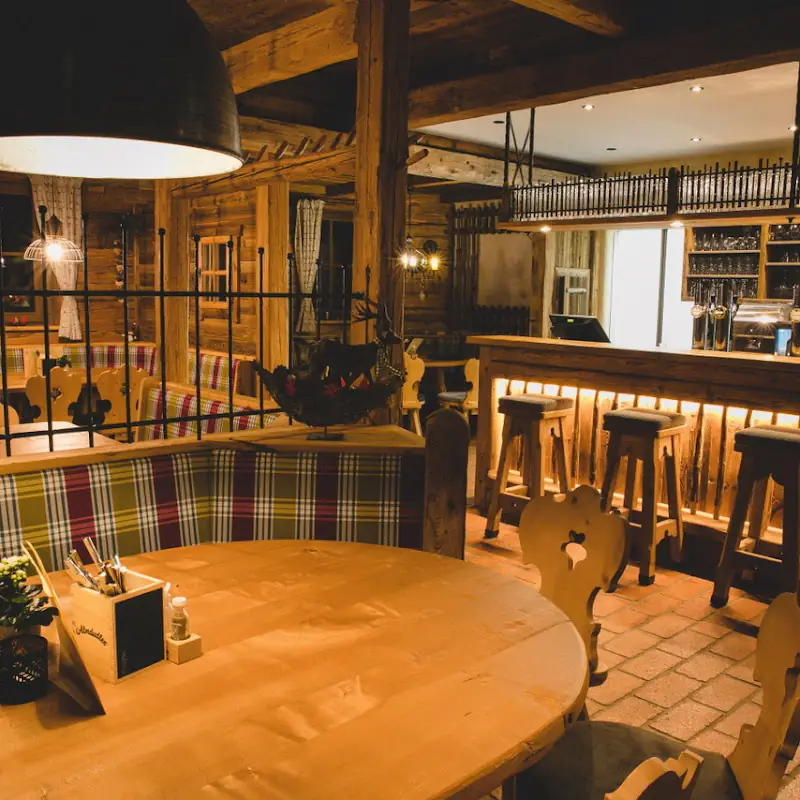 Enzianhütte im Tennengau: Almhütte | Restaurant | Location