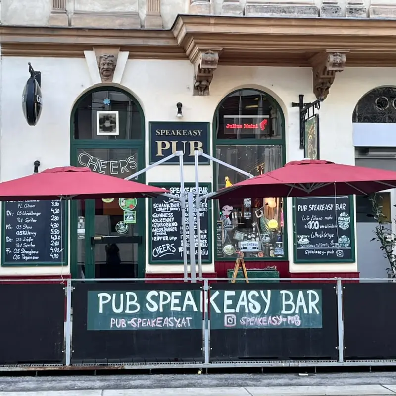 Pub Speakeasy Bar