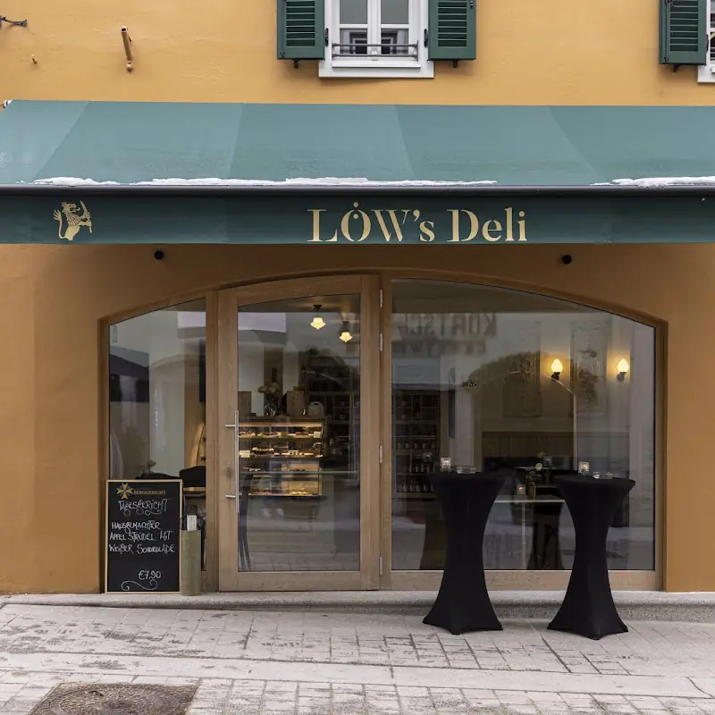 Löw's Deli