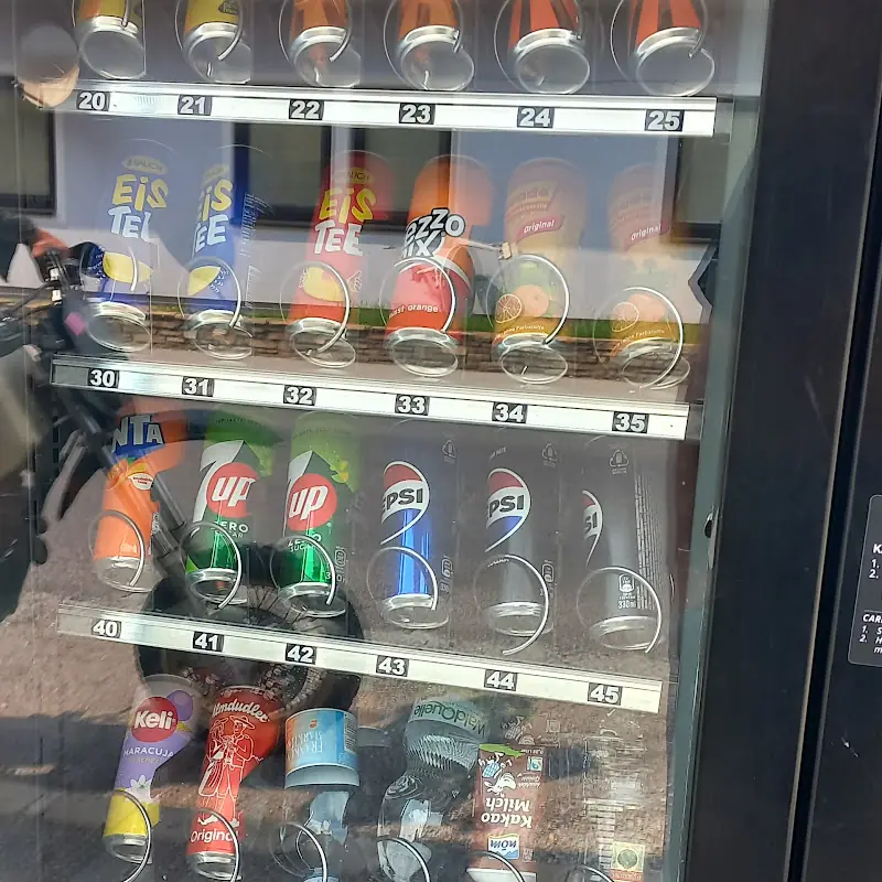 Getränkeautomat am Bahnhof