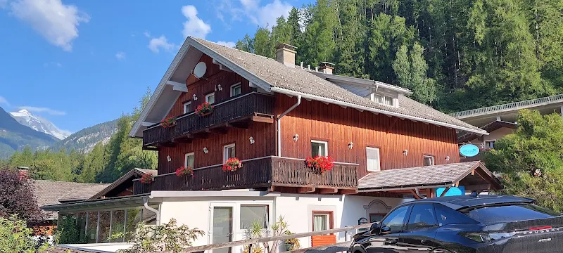Landhaus Alpenrose - Feriendomizile Pichler