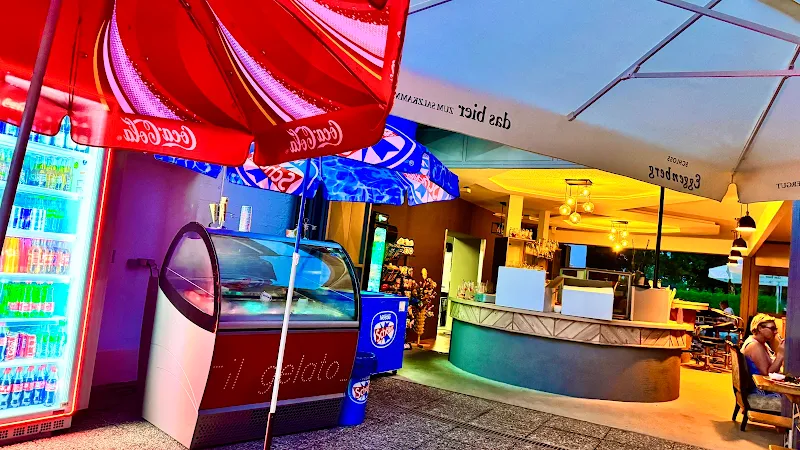 Waikiki Buffet Bar & Lounge