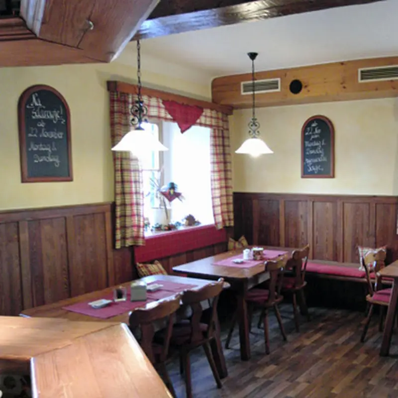 Gasthaus-Pizzeria Restaurant "Spitzwirt"