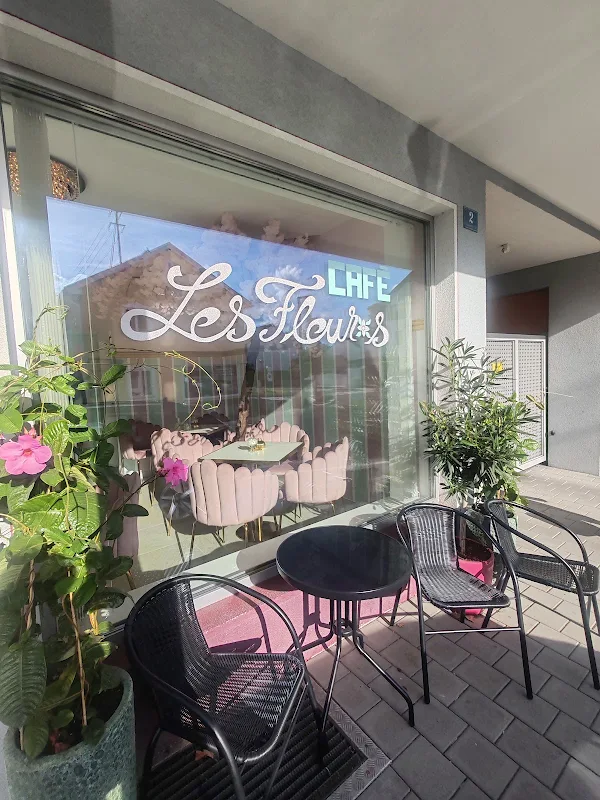 Café Les Fleurs