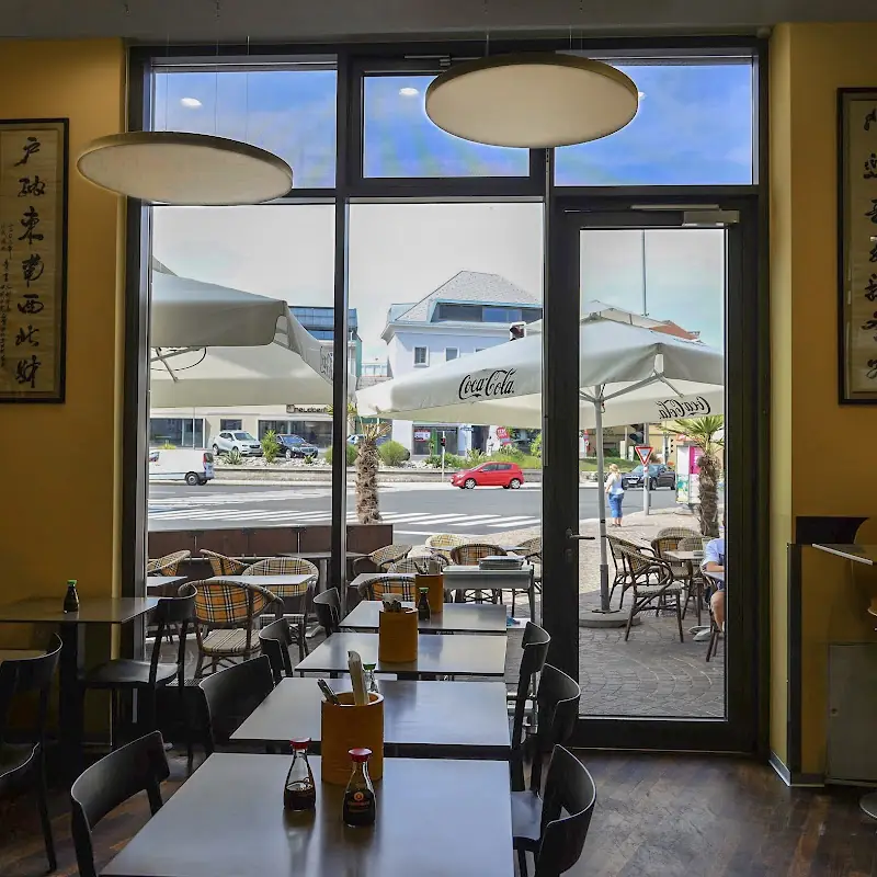 NOVOILUFA Sushi & Wok