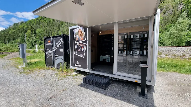 Kaffeeautomat und Snackautomat