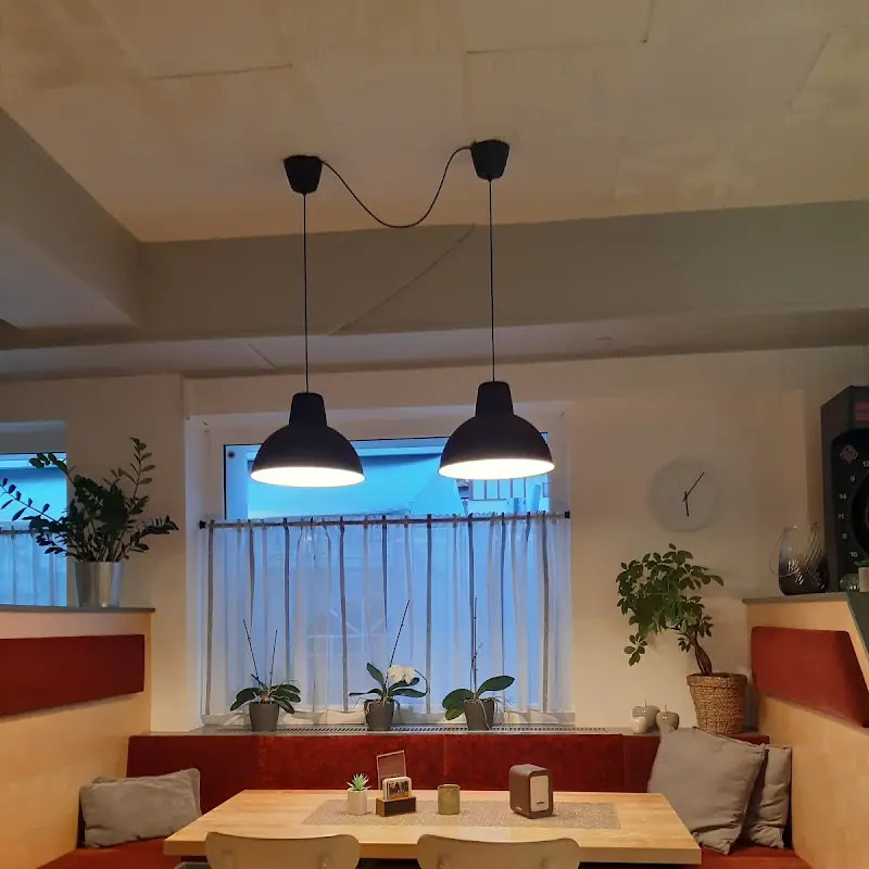 Auer Cafe & Bistro