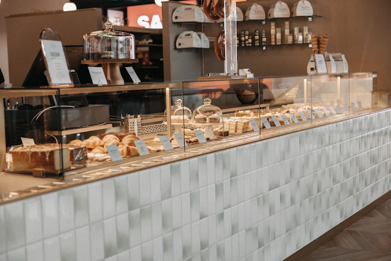 Cafe-Konditorei Ibounig M4