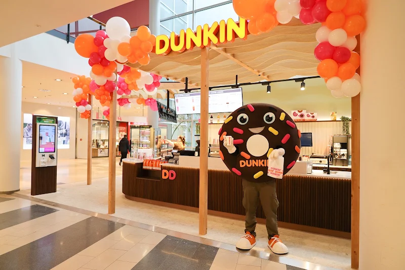 DUNKIN'