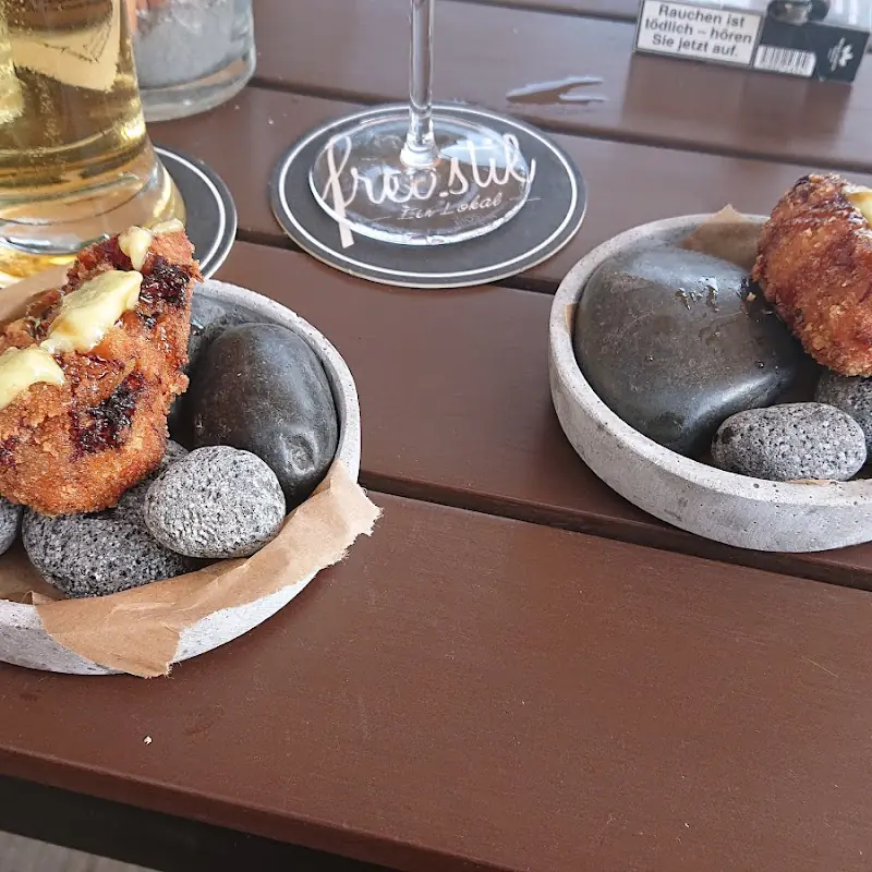 FREISTIL GRILL-BAR