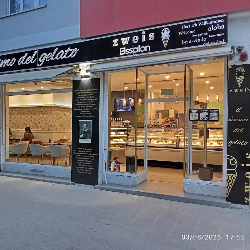 Zweis | Gelateria & Patisserie