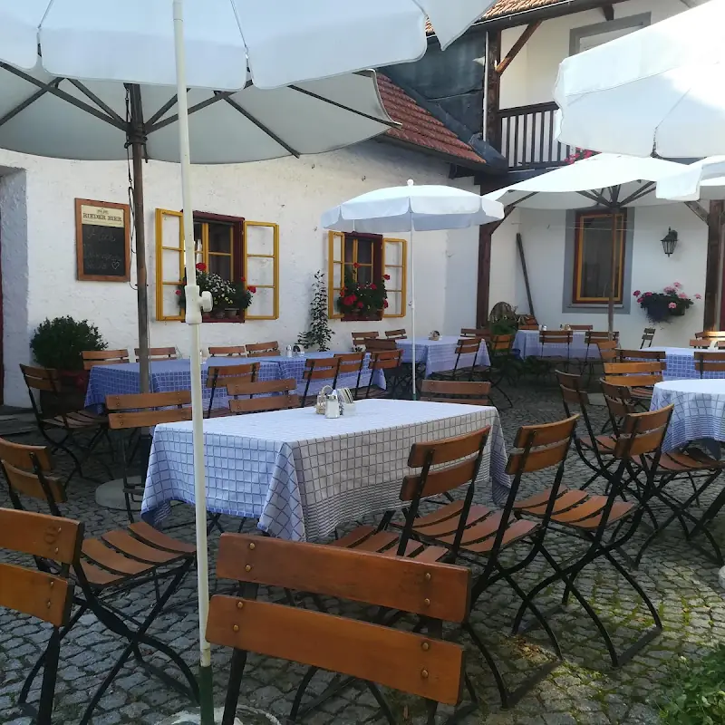 Gasthof „Zum Mitterhofer“ Familie Franz Schachinger
