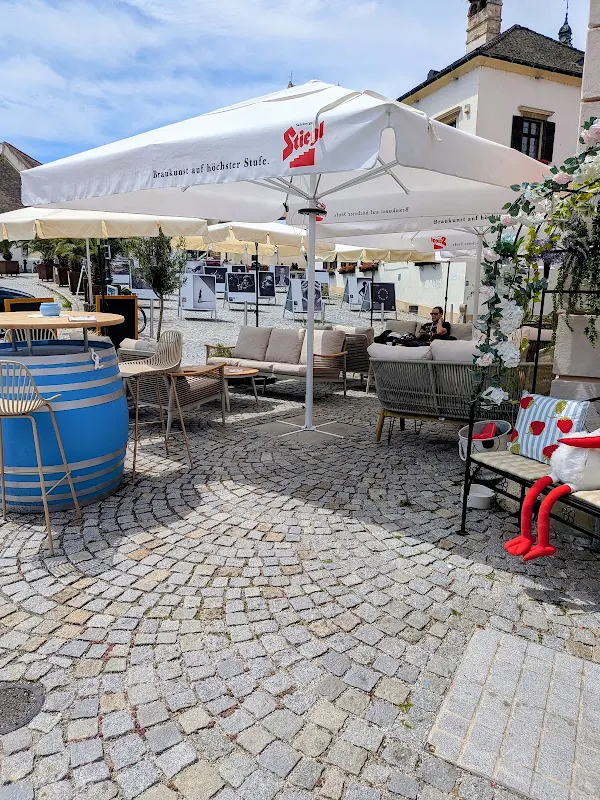 Rathaus Lounge