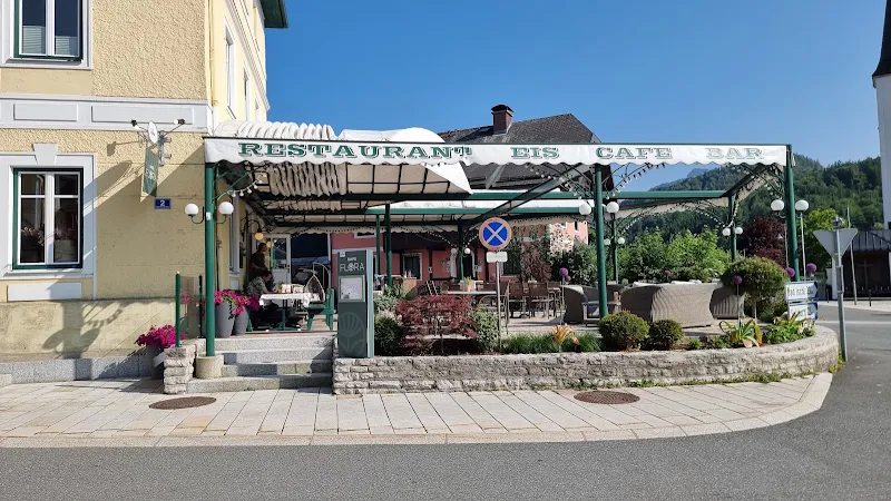 Cafe Flora