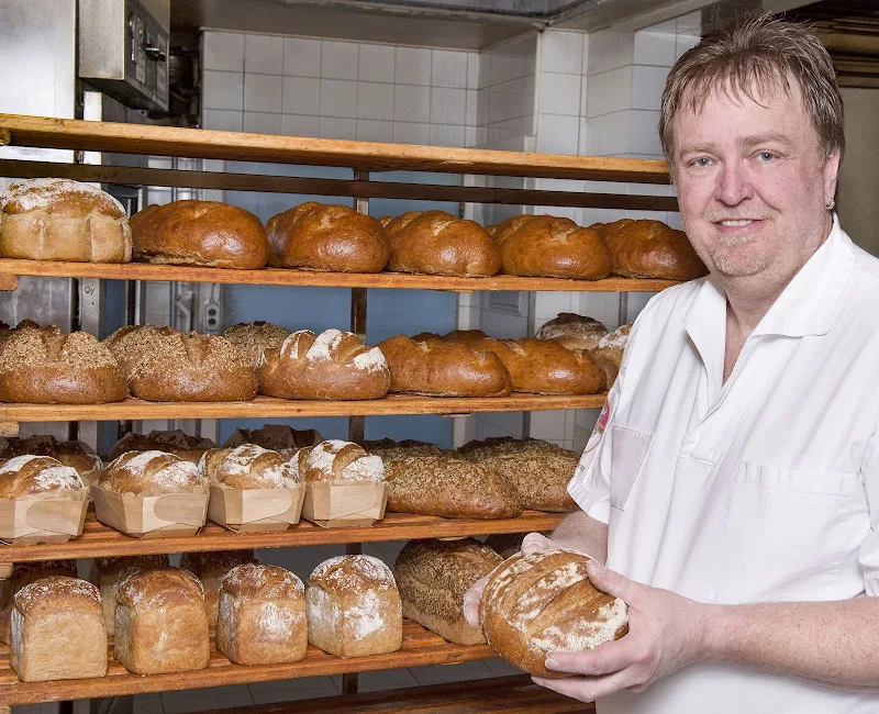 Schlaraffenland Madreiter Bäckerei Bioladen Cafe Reformhaus