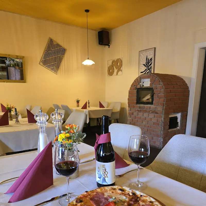 Pizzeria PEPERONCINO