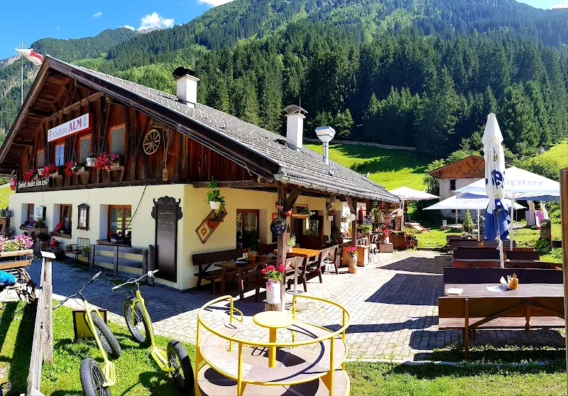 Doadler Alm, Gasthaus