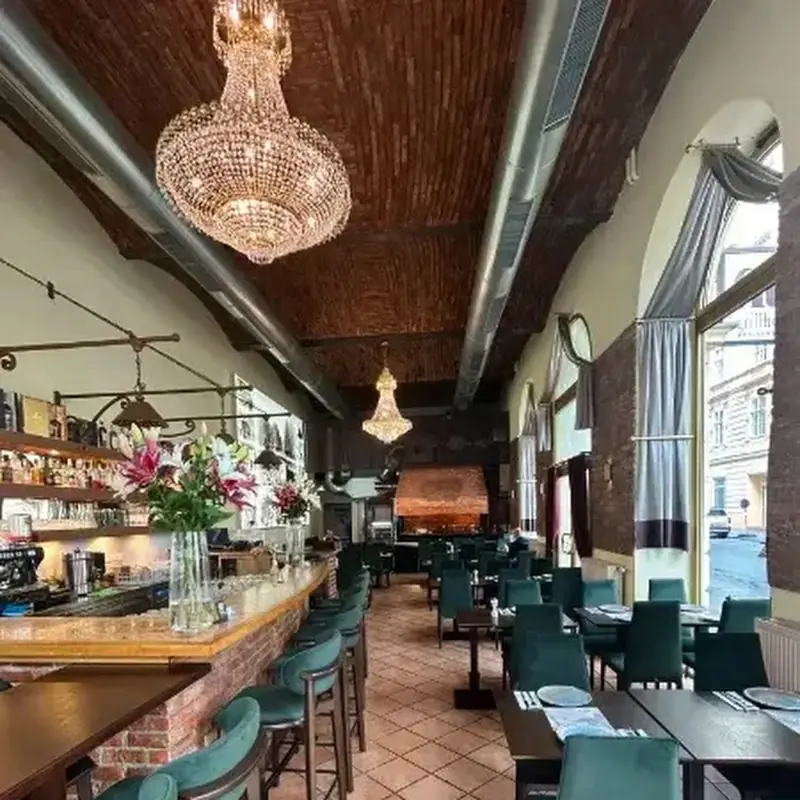Ali Grillhouse